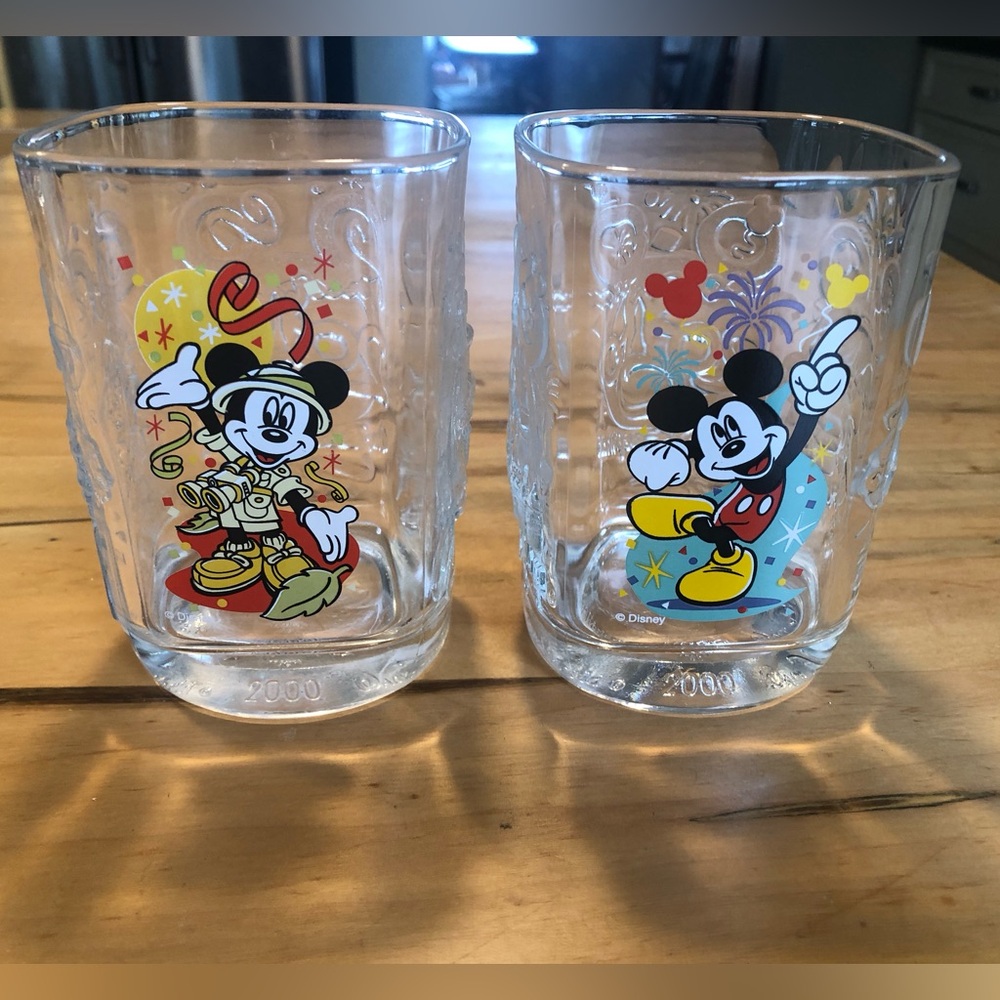 Vintage Walt Disney World Mickey Mouse 2000 Glasses Epcot McDonalds - Pair